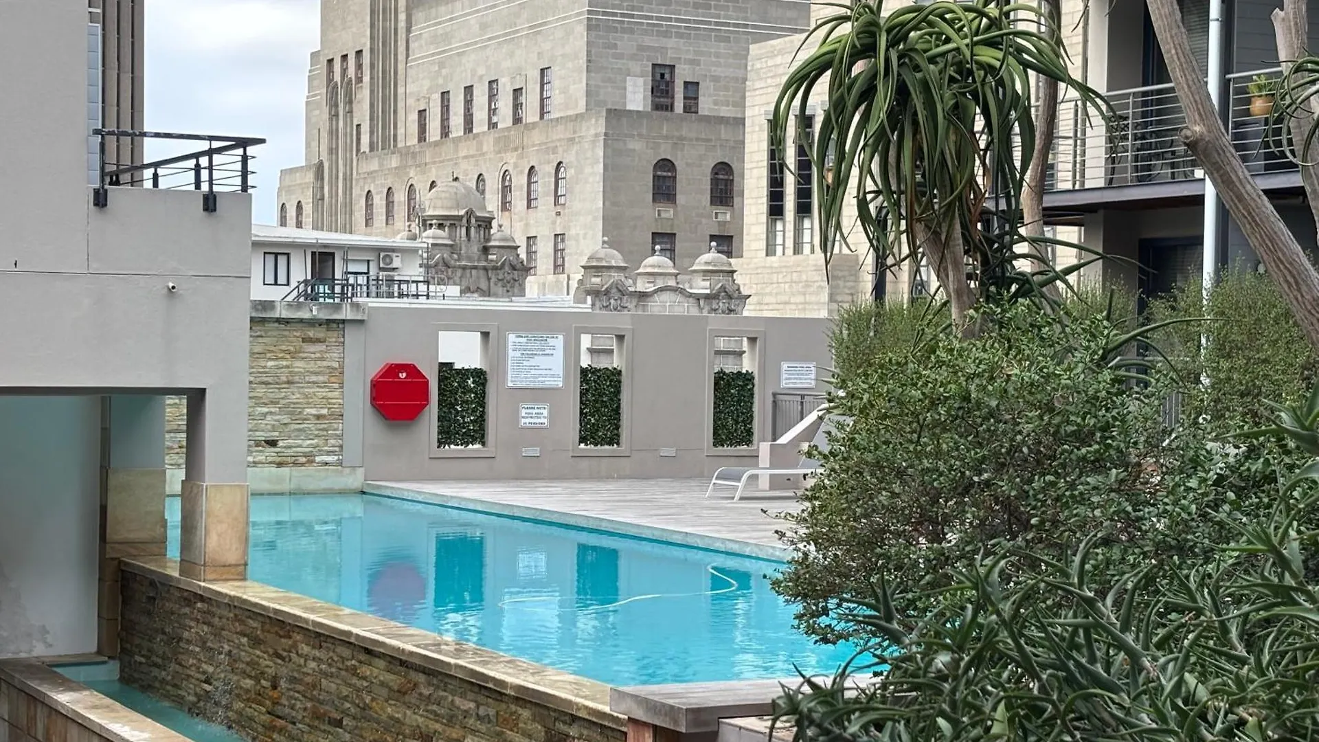 Elegant Oasis In Cape Town Cbd Pool Gym & City Views Apartment