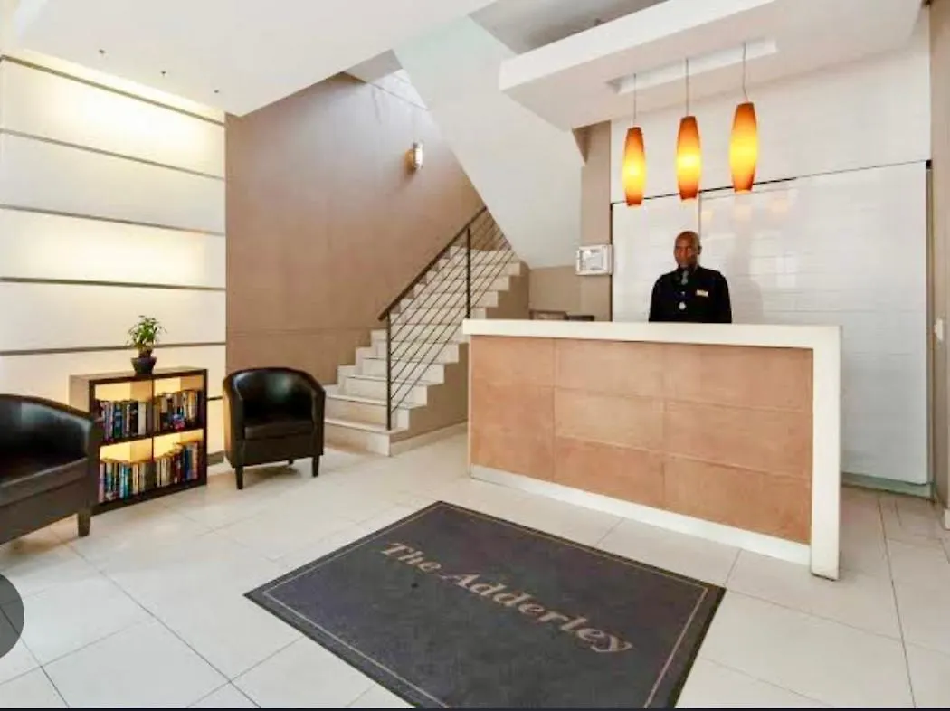 Elegant Oasis In Cape Town Cbd Pool Gym & City Views