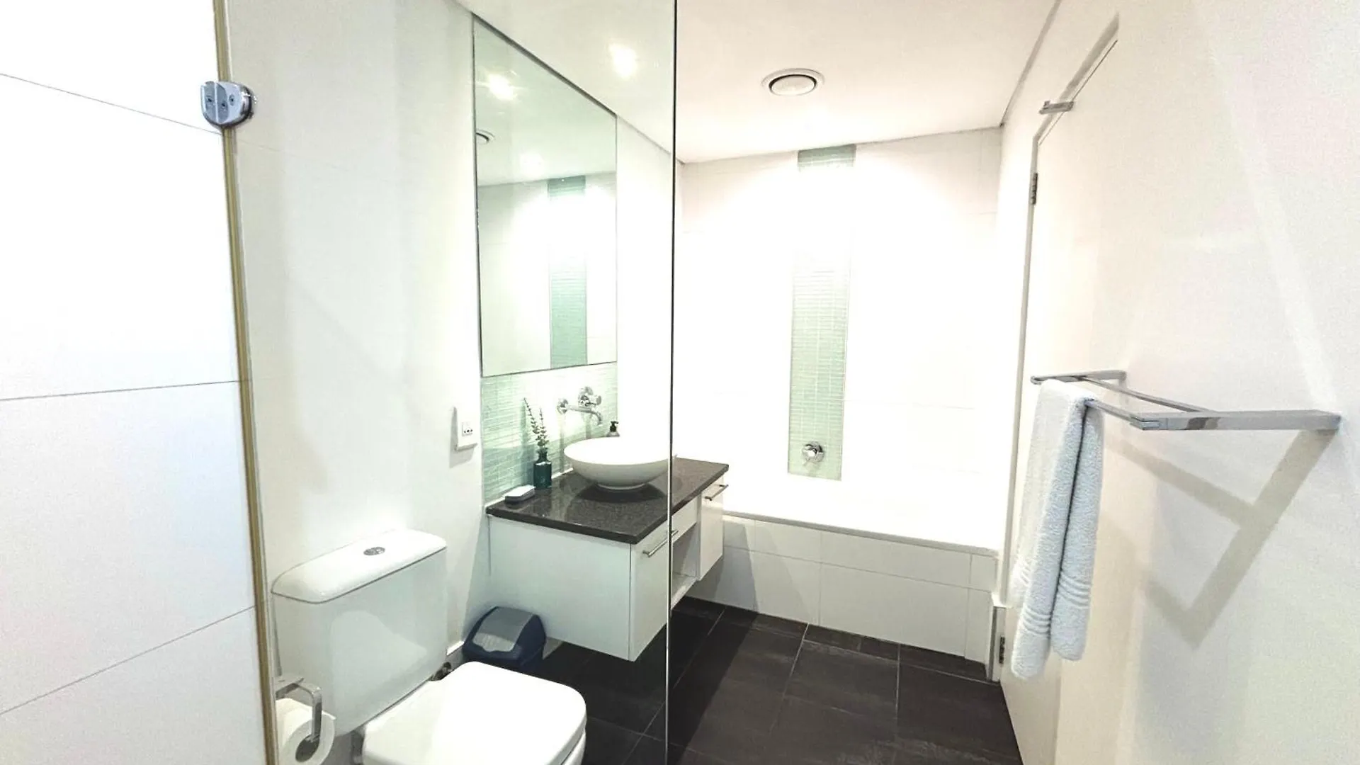 Elegant Oasis In Cape Town Cbd Pool Gym & City Views アパート